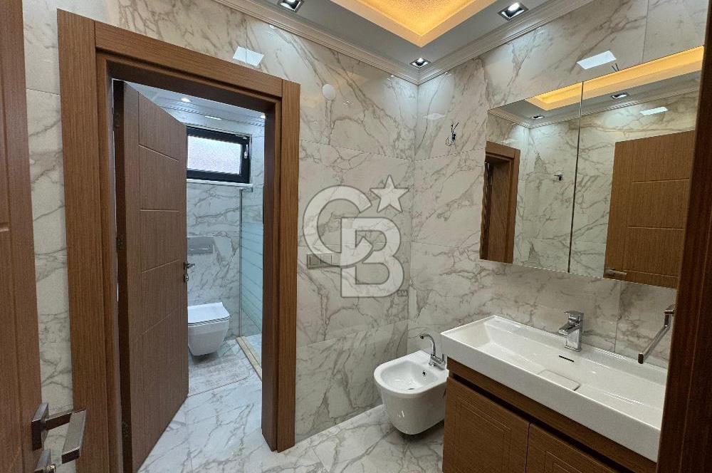 YALOVA ÇİFTLİKKÖY SATILIK MÜSTAKİL HAVUZLU LÜKS VİLLA!. 525 M2