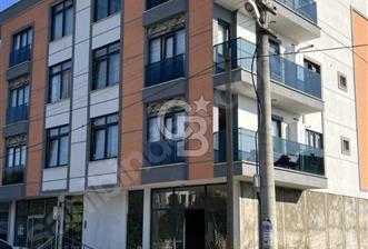 KARTEPE DUMLUPINARDA YOLA CEPHELİ SATILIK 125 m2 DÜKKAN