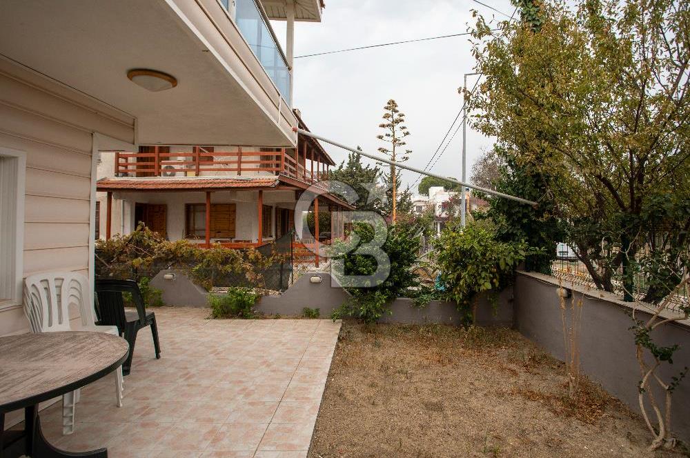 İzmir Urla Çeşmealtı'nda Satılık Deniz Manzaralı Dubleks Villa