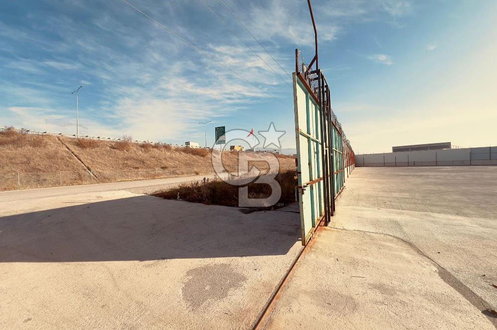 kemalpaşa Otoban Yanı 4400 m2 Etrafı Çevrili Kiralık Depo Alanı