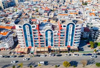 Karşıyaka Yeni Girne Bulvar Üzeri Sarı Residence'ta 3+1 Satılık Daire