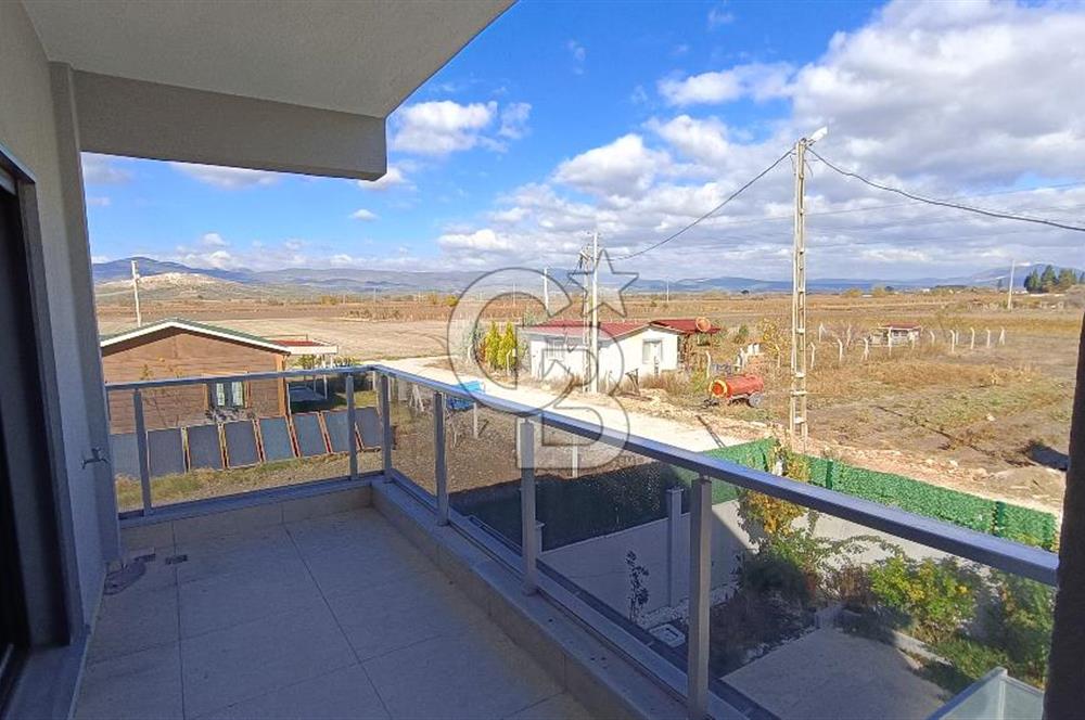 Manisa Tilkisüleymaniye de Doğayla İç İçe Lüks 2 DAİRE