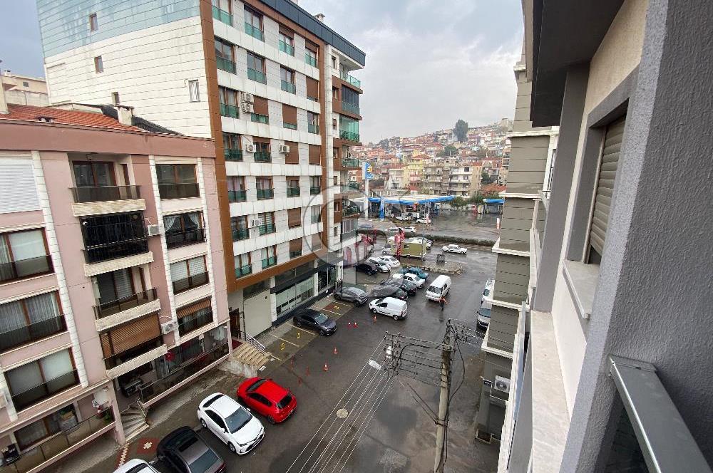 İzmir Karşıyaka Şemikler Mah’de Satılık 1+1 Daire