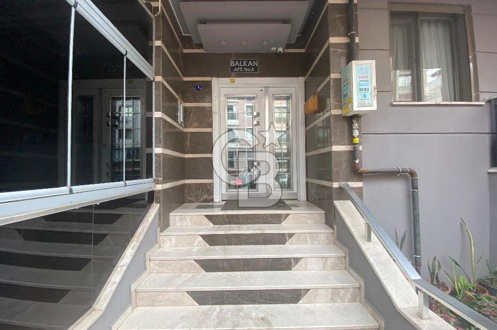 İzmir Karşıyaka Şemikler Mah’de Satılık 1+1 Daire