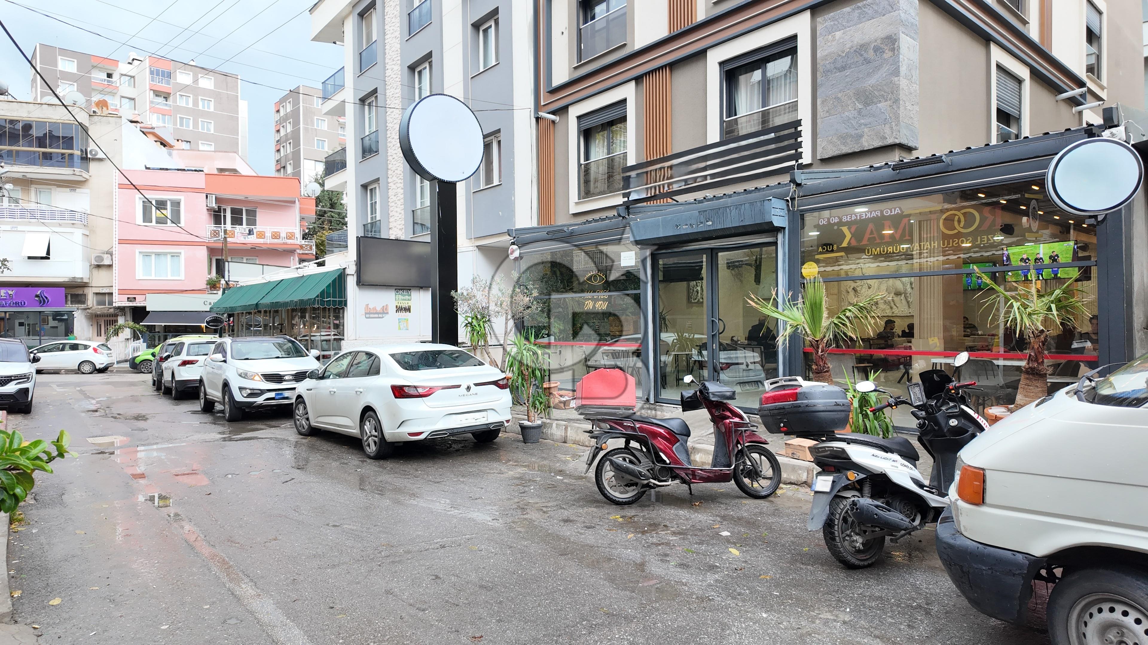 İzmir, Buca, Adatepe Mah., Cafeler Bölgesinde Devren Kiralık 