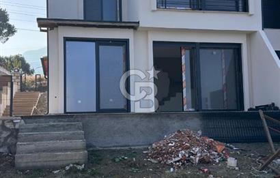 Karaburun Merkez Mahallesi Kuyucak'da 3+1 Denize Sıfır Villa