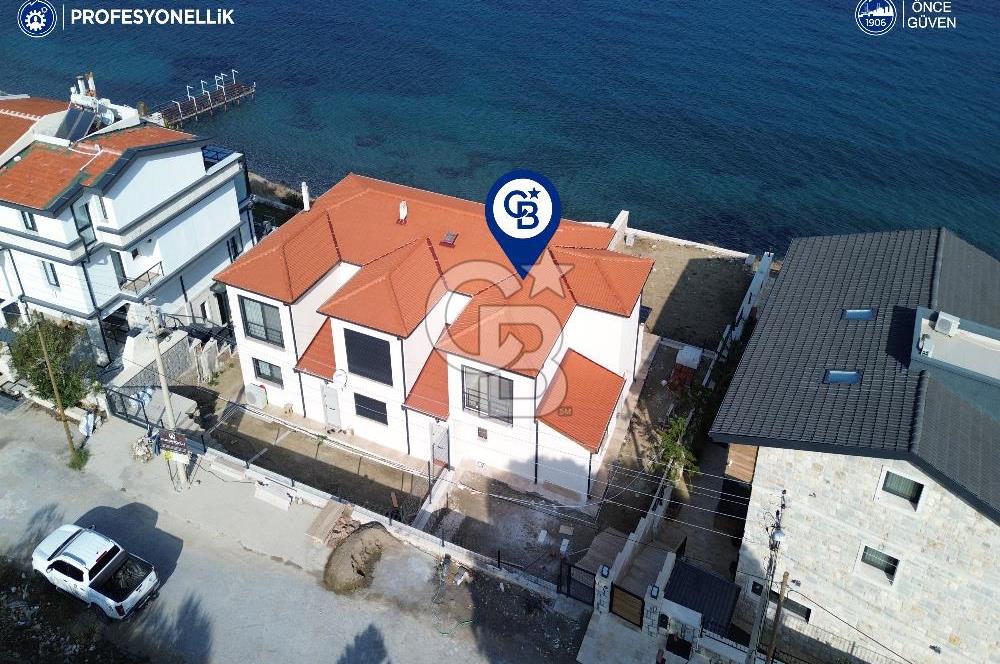 Karaburun Merkez Mahallesi Kuyucak'da 3+1 Denize Sıfır Villa