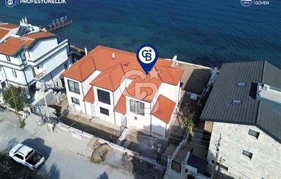 Karaburun Merkez Mahallesi Kuyucak'da 3+1 Denize Sıfır Villa