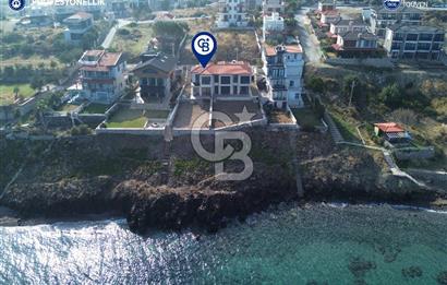 Karaburun Merkez Mahallesi Kuyucak'da 3+1 Denize Sıfır Villa