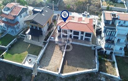 Karaburun Merkez Mahallesi Kuyucak'da 3+1 Denize Sıfır Villa