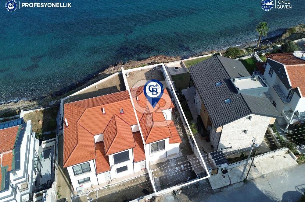 Karaburun Merkez Mahallesi Kuyucak'da 3+1 Denize Sıfır Villa