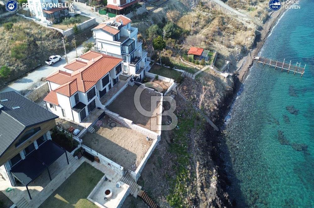 Karaburun Merkez Mahallesi Kuyucak'da 3+1 Denize Sıfır Villa