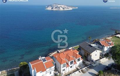 Karaburun Merkez Mahallesi Kuyucak'da 3+1 Denize Sıfır Villa