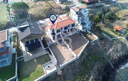 Karaburun Merkez Mahallesi Kuyucak'da 3+1 Denize Sıfır Villa