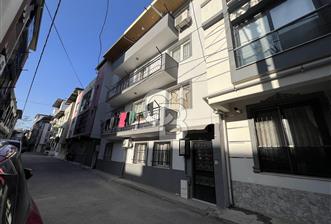 Buca Yeşilbağlar’da Satılık 2+1 Daire
