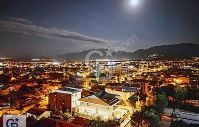 Bahçelievler' de Satılık 8+2 Villa