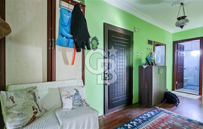 Kuşadası Kadınlar Denizi Mahallesinde Deniz Manzaralı Geniş 3+1 Daire