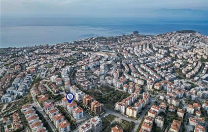 Kuşadası Kadınlar Denizi Mahallesinde Deniz Manzaralı Geniş 3+1 Daire
