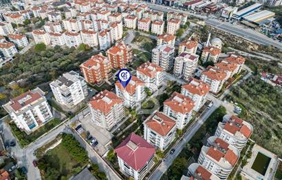Kuşadası Kadınlar Denizi Mahallesinde Deniz Manzaralı Geniş 3+1 Daire