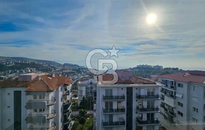 Kuşadası Kadınlar Denizi Mahallesinde Deniz Manzaralı Geniş 3+1 Daire