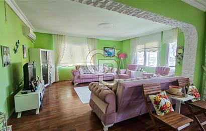 Kuşadası Kadınlar Denizi Mahallesinde Deniz Manzaralı Geniş 3+1 Daire