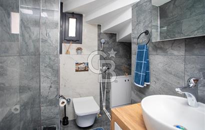 Foça Kocamehmetlerde Satılık 4+1 Dubleks Havuzlu Villa