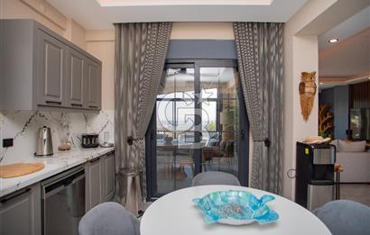 Foça Kocamehmetlerde Satılık 4+1 Dubleks Havuzlu Villa