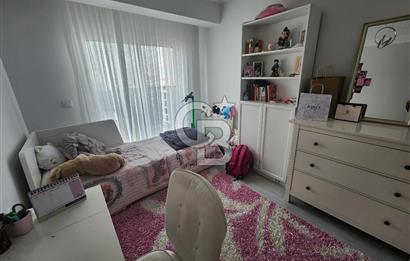 KARSIYAKA ŞEMİKLER DE SATILIK 3+1 DAIRE