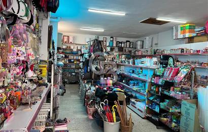 Foça Yenibağarası Ana Cadde Üzeri Devren Kiralık Dükkan