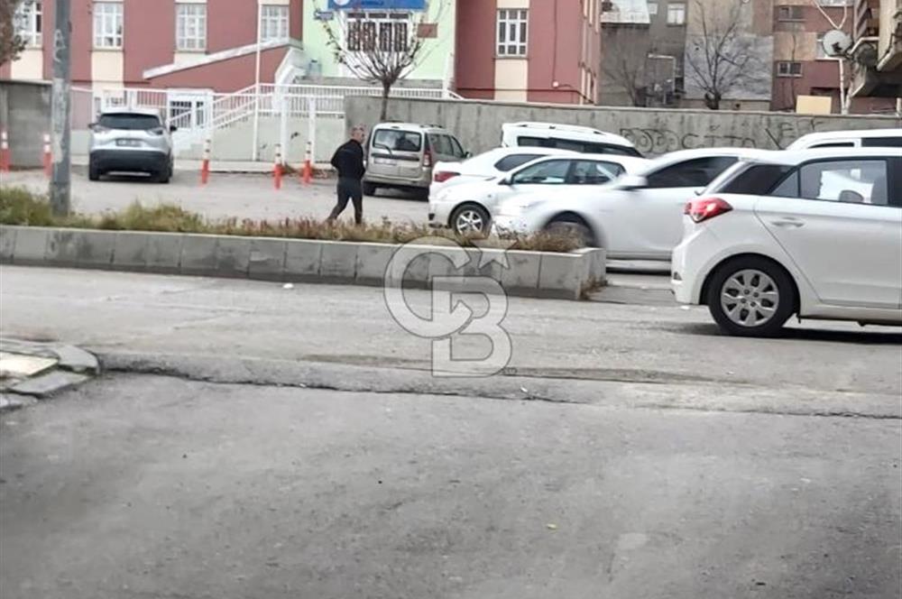 https://www.sahibinden.com/ilan/emlak-konut-satilik-cb-ata-dan-erzurum-recep-akdag-bulvar-inda-satilik-3-plus1-daire-1211423124/detay/