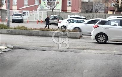 https://www.sahibinden.com/ilan/emlak-konut-satilik-cb-ata-dan-erzurum-recep-akdag-bulvar-inda-satilik-3-plus1-daire-1211423124/detay/