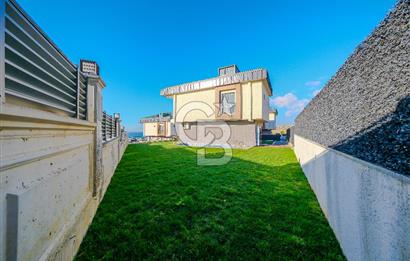 Gülmahal Güzelce Kiralık Villa (Müstakil Bahçe Ve Havuz)