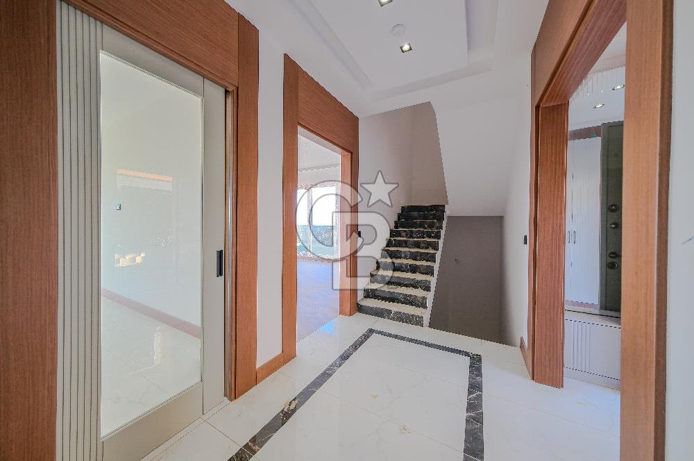 Gülmahal Güzelce Kiralık Villa (Müstakil Bahçe Ve Havuz)