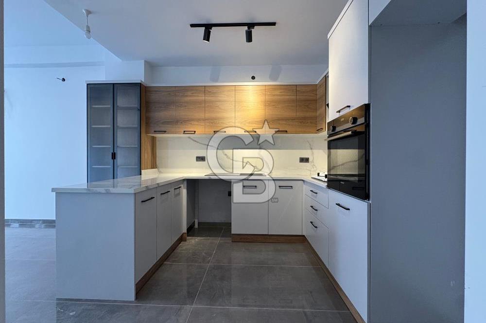 EDREMİT MEYDANDA OFİS KULLANIMINA UYGUN 1+1 SATILIK DAİRE