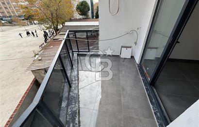 EDREMİT MEYDANDA OFİS KULLANIMINA UYGUN 1+1 SATILIK DAİRE