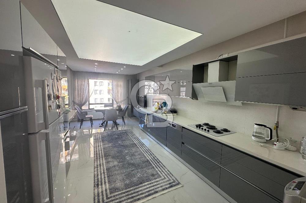 COLDWELL BANKER SAFİR'den İSTANBUL EVLERİ 2 SATILIK LÜKS DAİRE