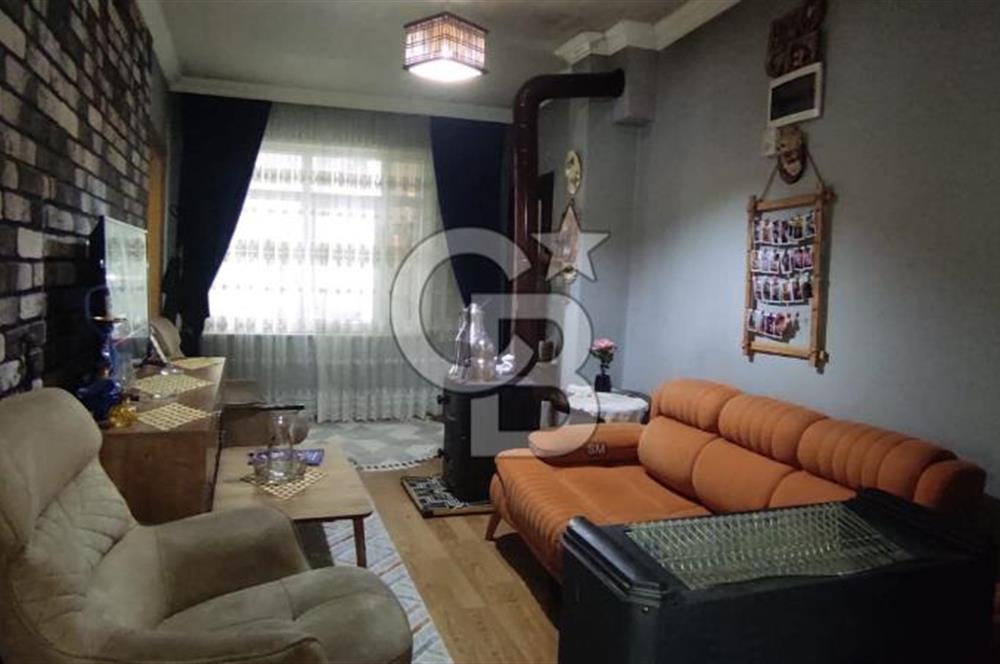 KEMAL TÜRKLER DE 2+1 ARAKAT MERKEZİ KONUMDA FIRSAT DAİRE