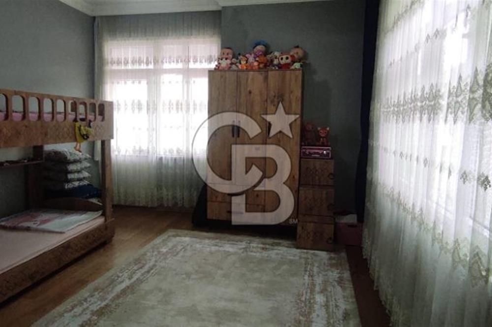 KEMAL TÜRKLER DE 2+1 ARAKAT MERKEZİ KONUMDA FIRSAT DAİRE