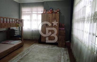 KEMAL TÜRKLER DE 2+1 ARAKAT MERKEZİ KONUMDA FIRSAT DAİRE