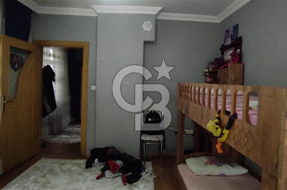 KEMAL TÜRKLER DE 2+1 ARAKAT MERKEZİ KONUMDA FIRSAT DAİRE