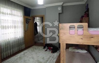 KEMAL TÜRKLER DE 2+1 ARAKAT MERKEZİ KONUMDA FIRSAT DAİRE
