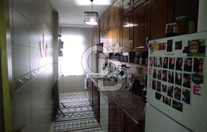 KEMAL TÜRKLER DE 2+1 ARAKAT MERKEZİ KONUMDA FIRSAT DAİRE