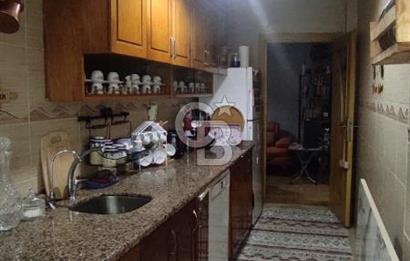 KEMAL TÜRKLER DE 2+1 ARAKAT MERKEZİ KONUMDA FIRSAT DAİRE