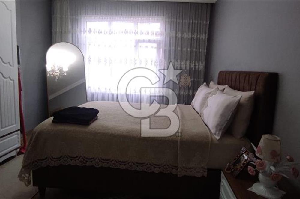 KEMAL TÜRKLER DE 2+1 ARAKAT MERKEZİ KONUMDA FIRSAT DAİRE