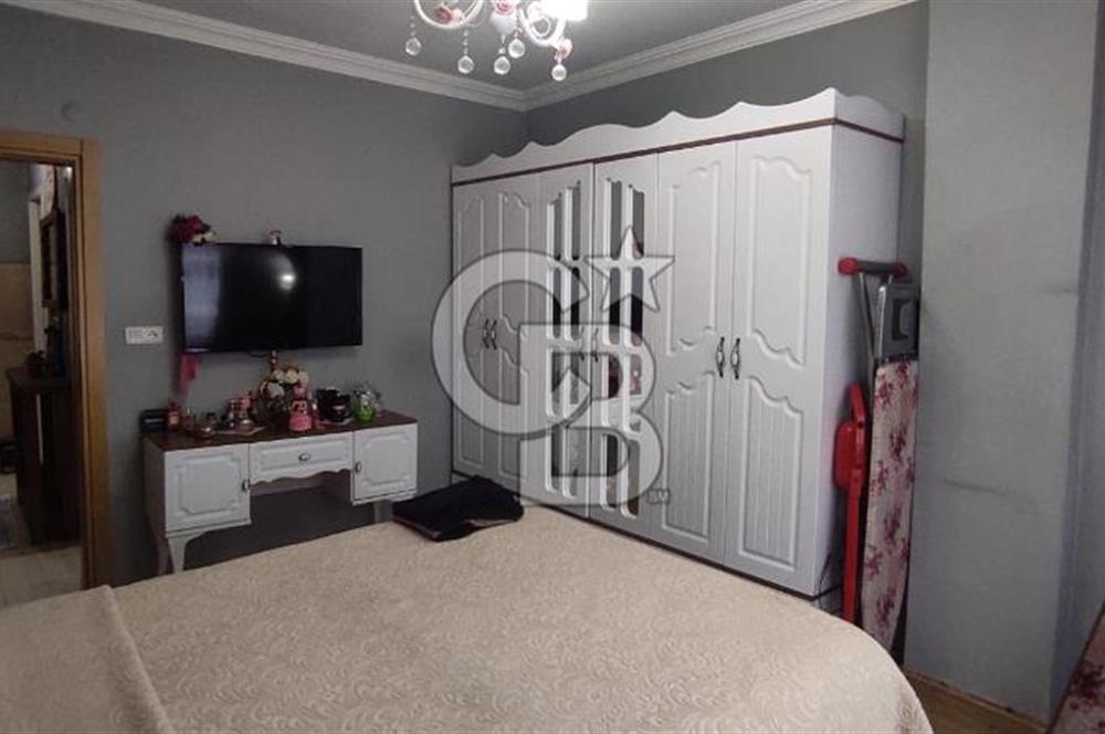 KEMAL TÜRKLER DE 2+1 ARAKAT MERKEZİ KONUMDA FIRSAT DAİRE