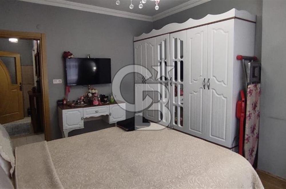 KEMAL TÜRKLER DE 2+1 ARAKAT MERKEZİ KONUMDA FIRSAT DAİRE