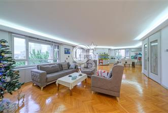 Satılık Yeni ulus sitesi 4+1 balkonlu arakat Daire