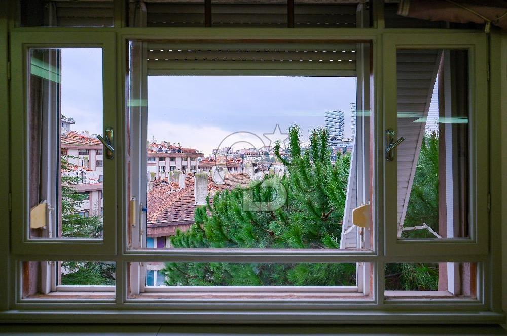 Satılık Yeni ulus sitesi 4+1 balkonlu arakat Daire
