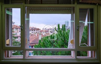 Satılık Yeni ulus sitesi 4+1 balkonlu arakat Daire