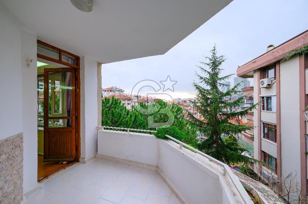 Satılık Yeni ulus sitesi 4+1 balkonlu arakat Daire